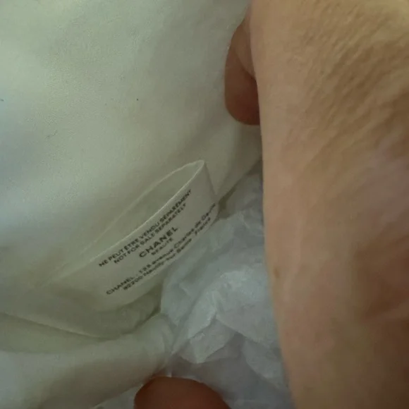 Chanel gift set - Picture 5 of 8